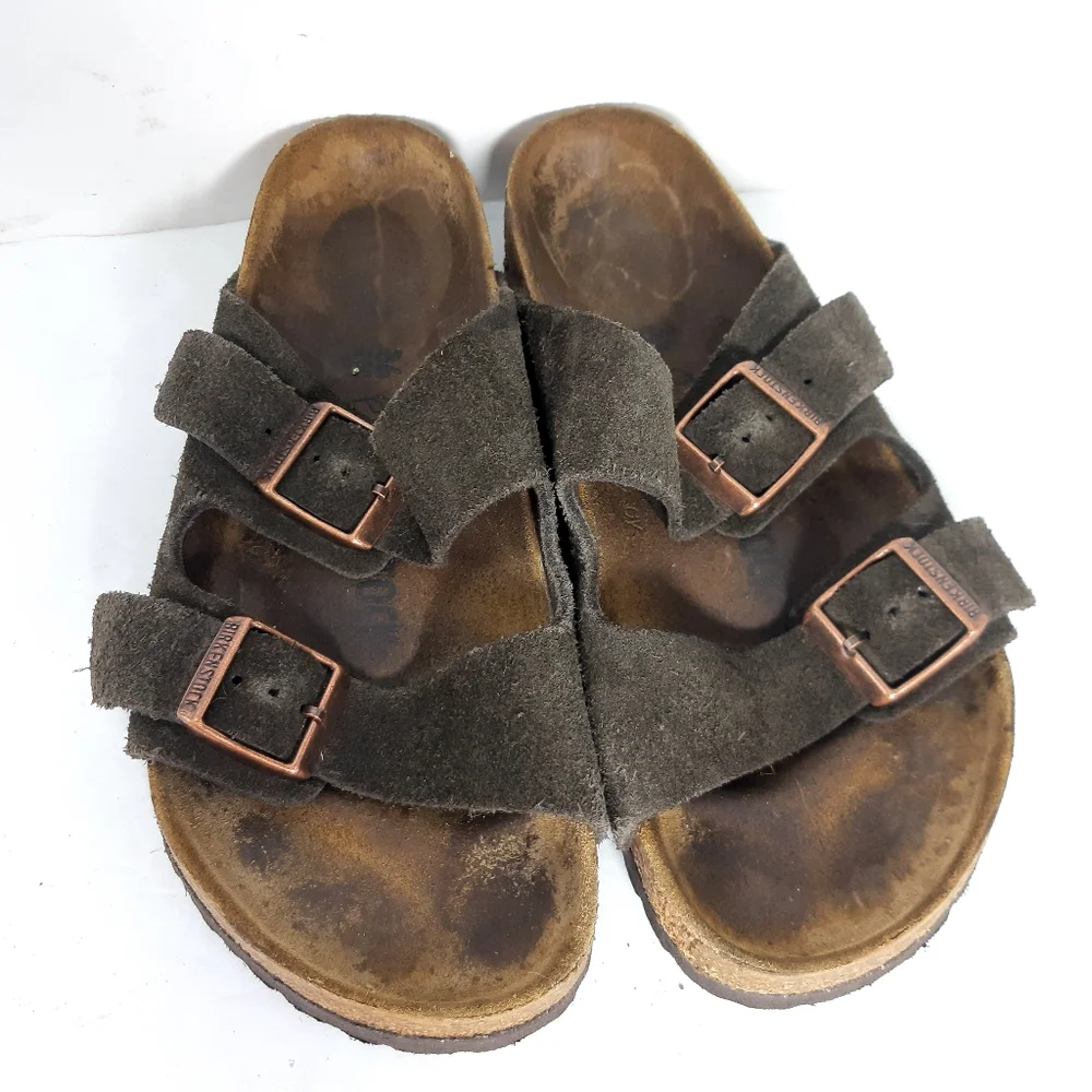 BIRKENSTOCK  women's Arizona Birko-Flor Nubuck Mocha Two-Strap Sandals EU36 Us5_4